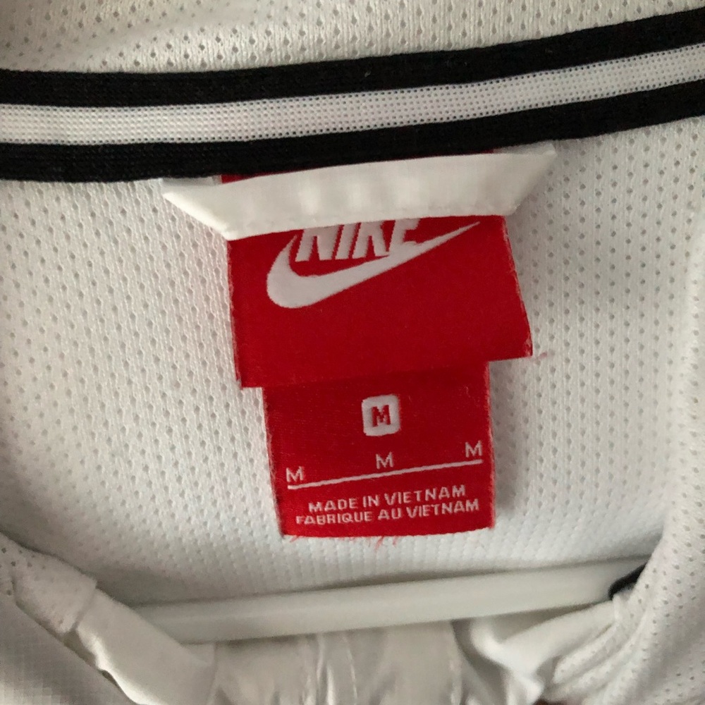 Nike Windbreaker Jacket - Picture 4 of 8